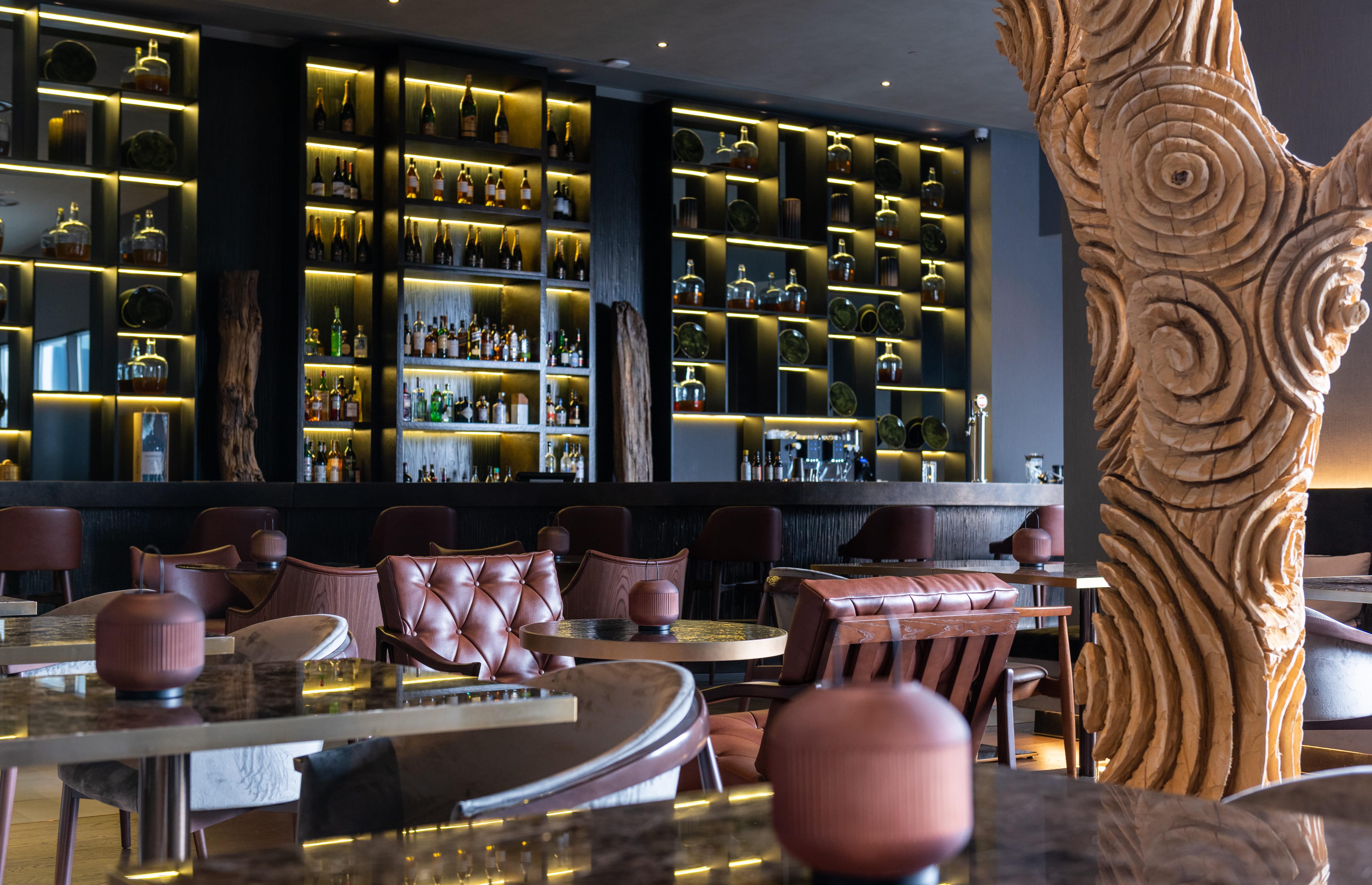 Hilton Porto Gaia Hotel Vila Nova de Gaia Exterior photo The bar at the hotel