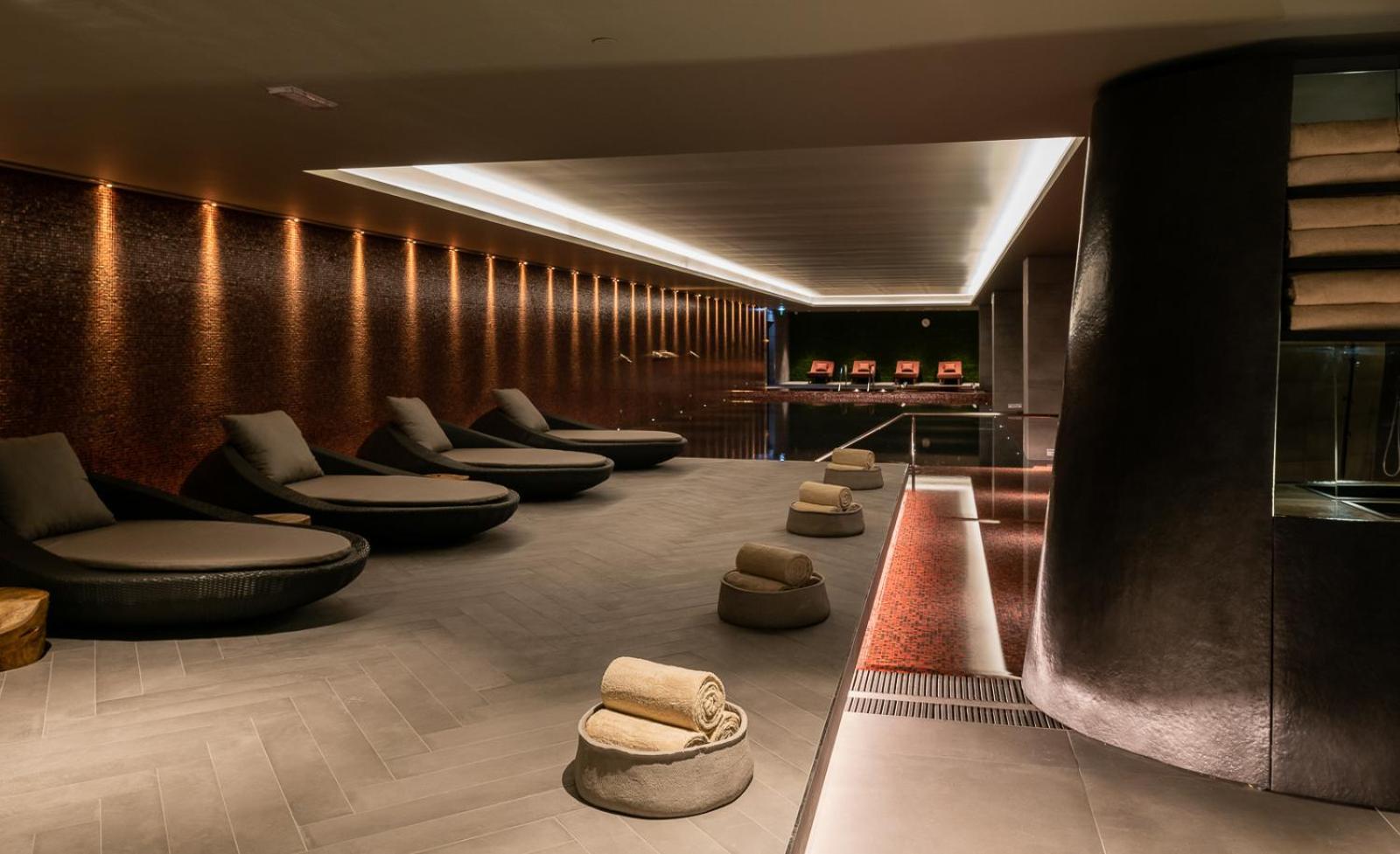 Hilton Porto Gaia Hotel Vila Nova de Gaia Exterior photo The spa at The Dorchester